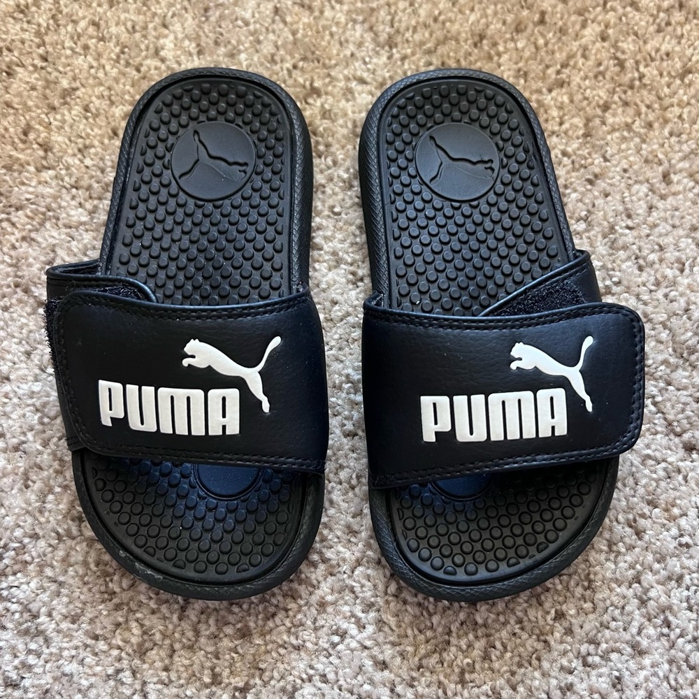 Puma Black and White “Cool Cat” 2.0 PS Little Kids Slides Size 11